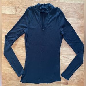 Small Black Hollister Long Sleeve Mock-neck with a keyhole